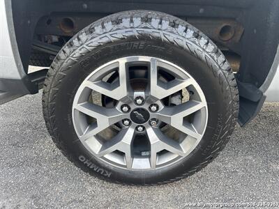 2017 Chevrolet Silverado 1500 LT   - Photo 10 - Seekonk, MA 02771