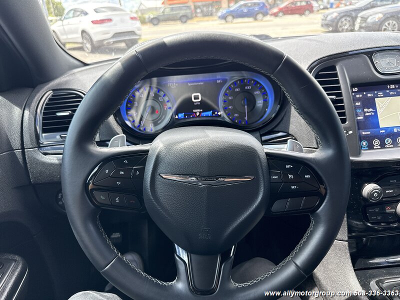 2017 Chrysler 300 S - Photo 22 - Seekonk, MA 02771