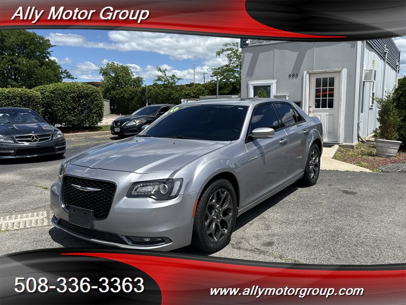2017 Chrysler 300 S   - Photo 1 - Seekonk, MA 02771
