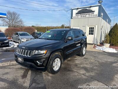 2015 Jeep Grand Cherokee Laredo E   - Photo 2 - Seekonk, MA 02771