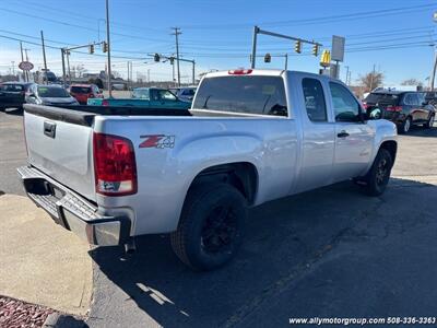 2011 GMC Sierra 1500 SLE   - Photo 6 - Seekonk, MA 02771