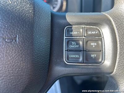 2018 RAM 1500 Express   - Photo 17 - Seekonk, MA 02771