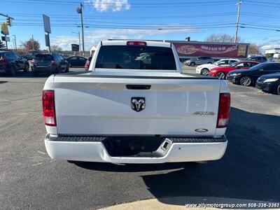 2018 RAM 1500 Express   - Photo 5 - Seekonk, MA 02771