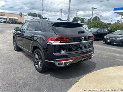 2021 Volkswagen Atlas Cross Sport V6 SE R-Line 4Motion   - Photo 4 - Seekonk, MA 02771