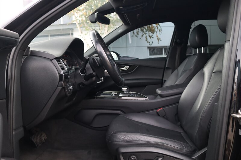 2017 Audi Q7 3.0T quattro Premium Plus photo