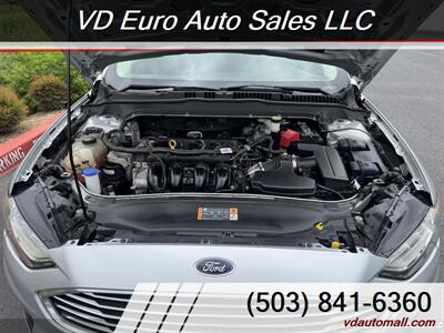 2019 Ford Fusion SE  Clean title! - Photo 14 - Portland, OR 97218