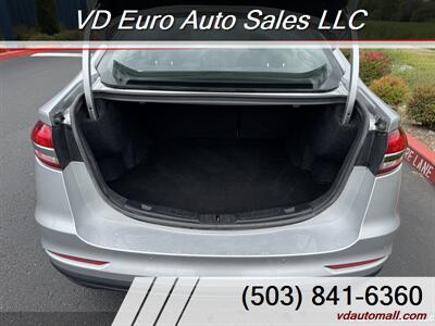 2019 Ford Fusion SE  Clean title! - Photo 15 - Portland, OR 97218