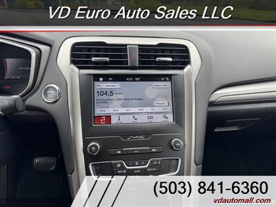 2019 Ford Fusion SE  Clean title! - Photo 12 - Portland, OR 97218