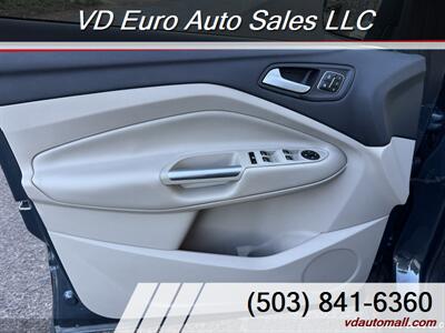 2019 Ford Escape Titanium  AWD - Photo 22 - Portland, OR 97218