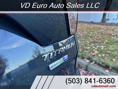 2019 Ford Escape Titanium  AWD - Photo 9 - Portland, OR 97218