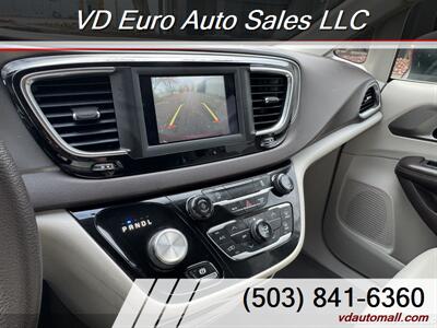2020 Chrysler Voyager LXi -CLEAN TITLE! - Photo 20 - Portland, OR 97218
