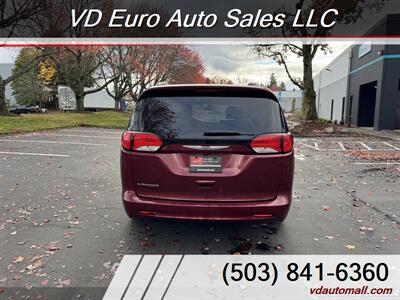 2020 Chrysler Voyager LXi -CLEAN TITLE! - Photo 7 - Portland, OR 97218