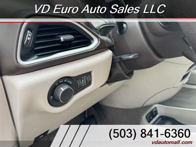 2020 Chrysler Voyager LXi -CLEAN TITLE! - Photo 25 - Portland, OR 97218