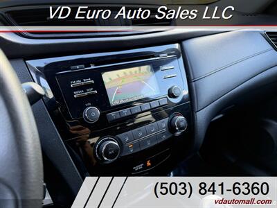2017 Nissan Rogue S  AWD! Clean title! - Photo 19 - Portland, OR 97218