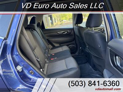 2017 Nissan Rogue S  AWD! Clean title! - Photo 16 - Portland, OR 97218