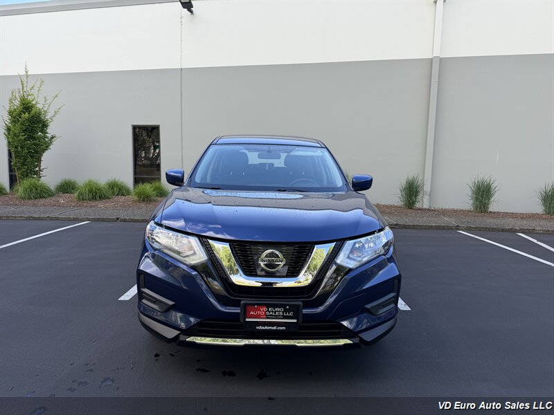 2017 Nissan Rogue S  AWD! Clean title!