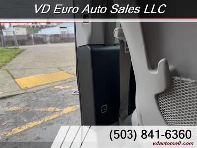 2021 Chrysler Voyager LXi -CLEAN TITLE! - Photo 15 - Portland, OR 97218