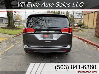 2021 Chrysler Voyager LXi -CLEAN TITLE! - Photo 7 - Portland, OR 97218