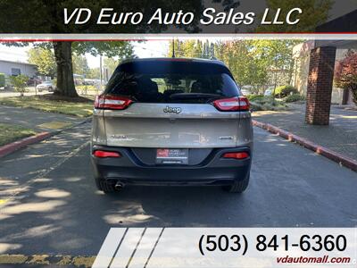 2016 Jeep Cherokee Latitude   - Photo 6 - Portland, OR 97218
