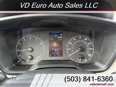 2023 Toyota Corolla Cross LE  -CLEAN TITLE! - Photo 12 - Portland, OR 97218