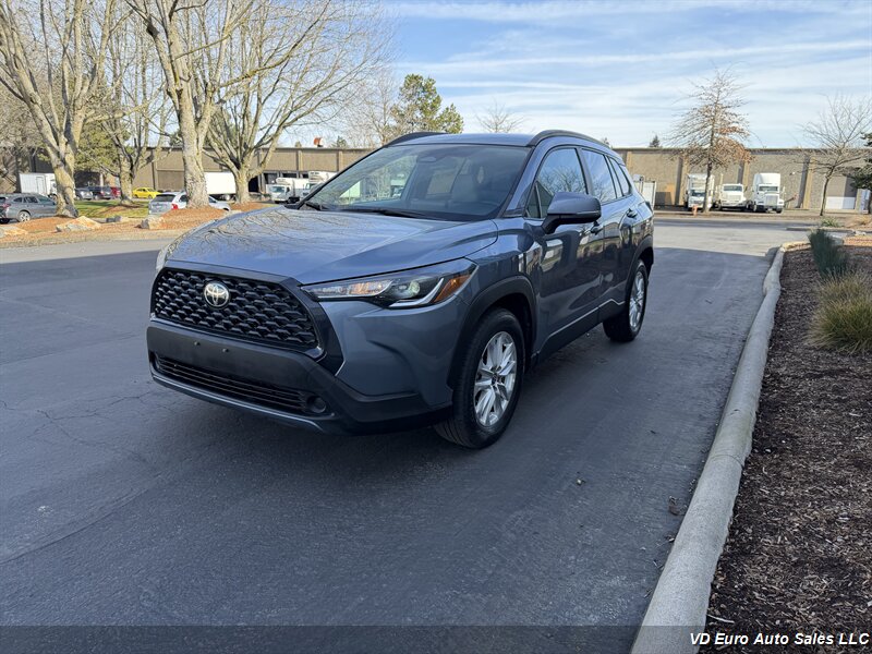 2023 Toyota Corolla Cross LE  -CLEAN TITLE!