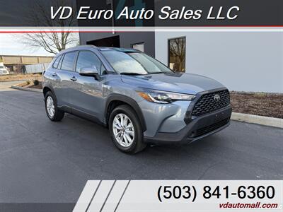 2023 Toyota Corolla Cross LE  -CLEAN TITLE! - Photo 4 - Portland, OR 97218