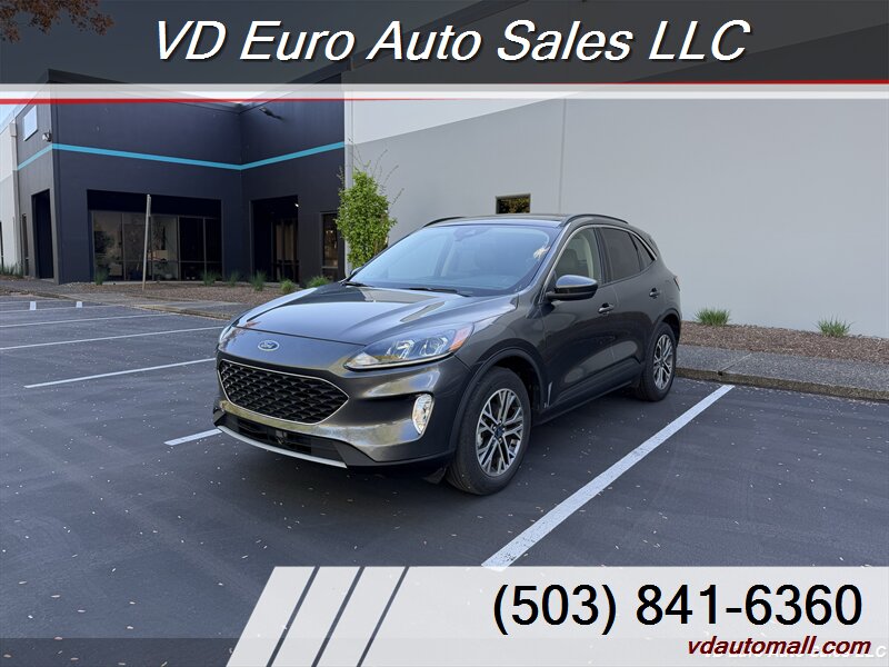 2020 Ford Escape SEL  AWD! - Photo 1 - Portland, OR 97218