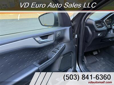 2020 Ford Escape SEL  AWD! - Photo 25 - Portland, OR 97218