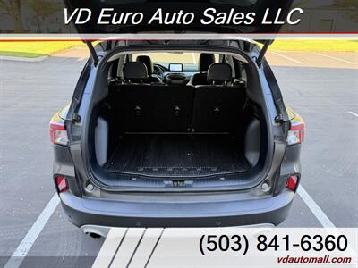 2020 Ford Escape SEL  AWD! - Photo 11 - Portland, OR 97218