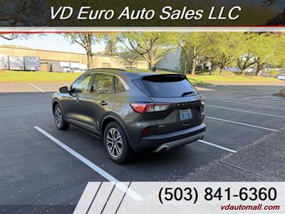 2020 Ford Escape SEL  AWD! - Photo 6 - Portland, OR 97218