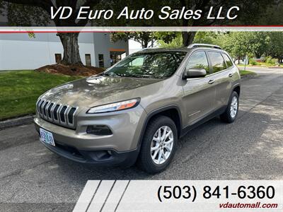 2016 Jeep Cherokee Latitude  4x4 - Photo 1 - Portland, OR 97218