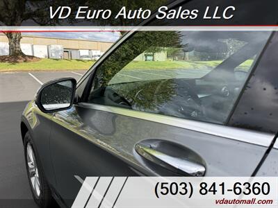 2017 Mercedes-Benz GLC GLC 300 4MATIC Clean title! - Photo 11 - Portland, OR 97218