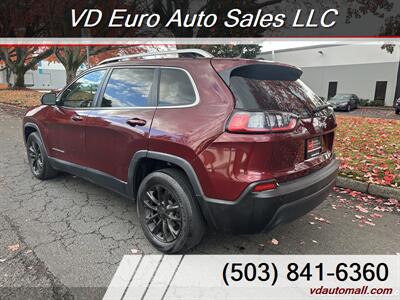 2019 Jeep Cherokee Latitude Plus   - Photo 8 - Portland, OR 97218