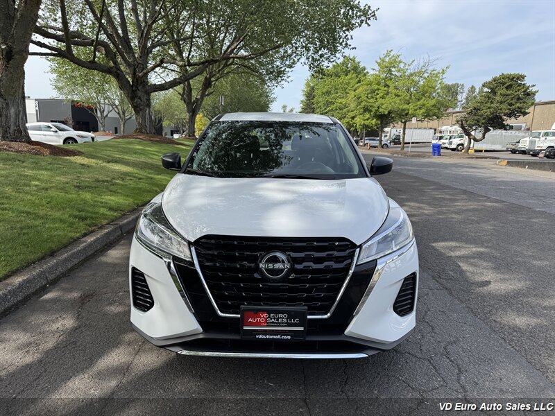 2023 Nissan Kicks S  