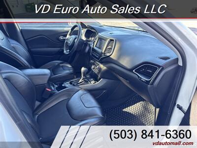 2019 Jeep Cherokee Latitude Plus  4X4 CLEAN TITLE! - Photo 15 - Portland, OR 97218