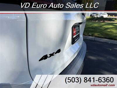 2019 Jeep Cherokee Latitude Plus  4X4 CLEAN TITLE! - Photo 10 - Portland, OR 97218