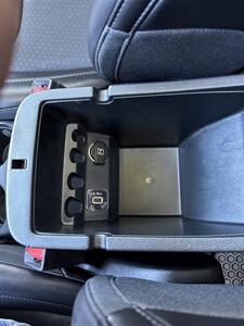 2019 Jeep Cherokee Latitude Plus  4X4 CLEAN TITLE! - Photo 26 - Portland, OR 97218