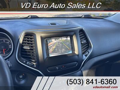 2019 Jeep Cherokee Latitude Plus  4X4 CLEAN TITLE! - Photo 21 - Portland, OR 97218