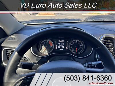 2019 Jeep Cherokee Latitude Plus  4X4 CLEAN TITLE! - Photo 19 - Portland, OR 97218