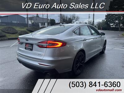 2019 Ford Fusion SEL  -CLEAN TITLE! - Photo 5 - Portland, OR 97218