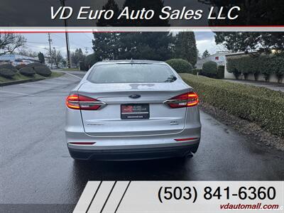 2019 Ford Fusion SEL  -CLEAN TITLE! - Photo 7 - Portland, OR 97218