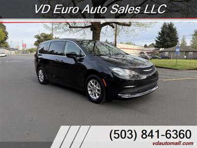 2022 Chrysler Voyager LX  CLEAN TITLE! - Photo 4 - Portland, OR 97218