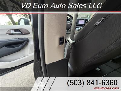 2022 Chrysler Voyager LX  CLEAN TITLE! - Photo 13 - Portland, OR 97218