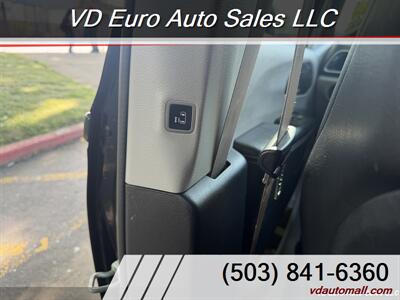 2022 Chrysler Pacifica Touring L  -CLEAN TITLE! - Photo 18 - Portland, OR 97218