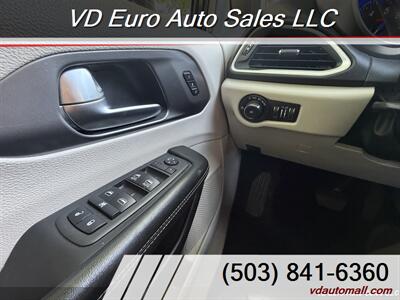 2022 Chrysler Pacifica Touring L  -CLEAN TITLE! - Photo 19 - Portland, OR 97218