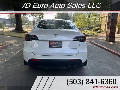 2023 Tesla Model Y  AWD-Price after FEDERAL TAX REBATE! - Photo 7 - Portland, OR 97218