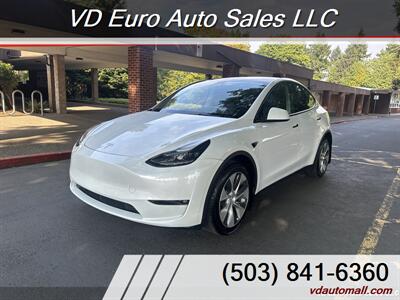 2023 Tesla Model Y  AWD-Price after FEDERAL TAX REBATE! - Photo 2 - Portland, OR 97218