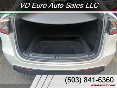 2023 Tesla Model Y  AWD-Price after FEDERAL TAX REBATE! - Photo 22 - Portland, OR 97218