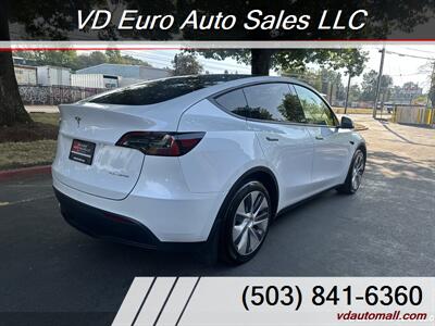 2023 Tesla Model Y  AWD-Price after FEDERAL TAX REBATE! - Photo 6 - Portland, OR 97218