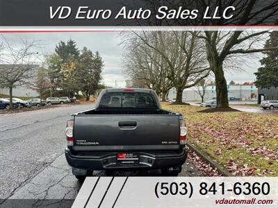 2010 Toyota Tacoma V6   - Photo 4 - Portland, OR 97218